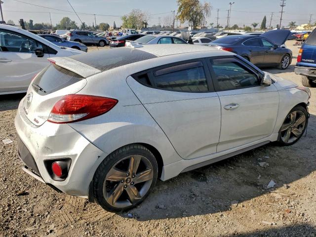 Hyundai VELOSTER Turbo Image 2