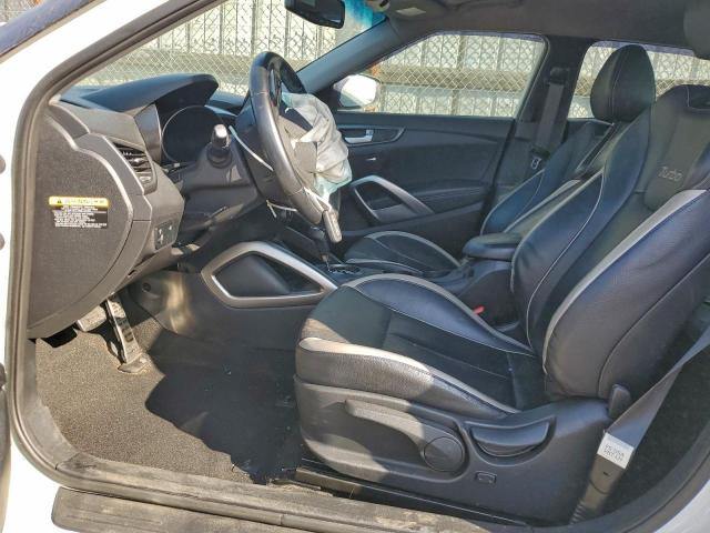 Hyundai VELOSTER Turbo Image 7