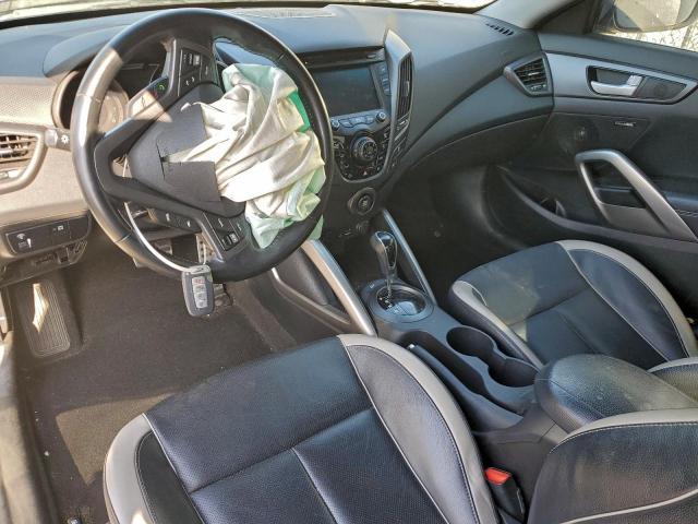 Hyundai VELOSTER Turbo Image 11