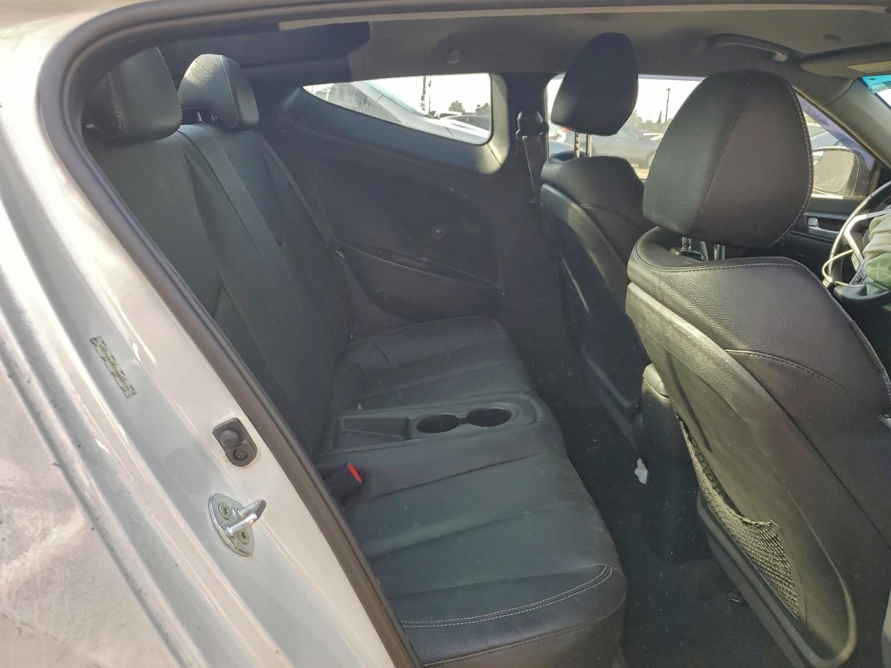 Hyundai VELOSTER Turbo Image 12