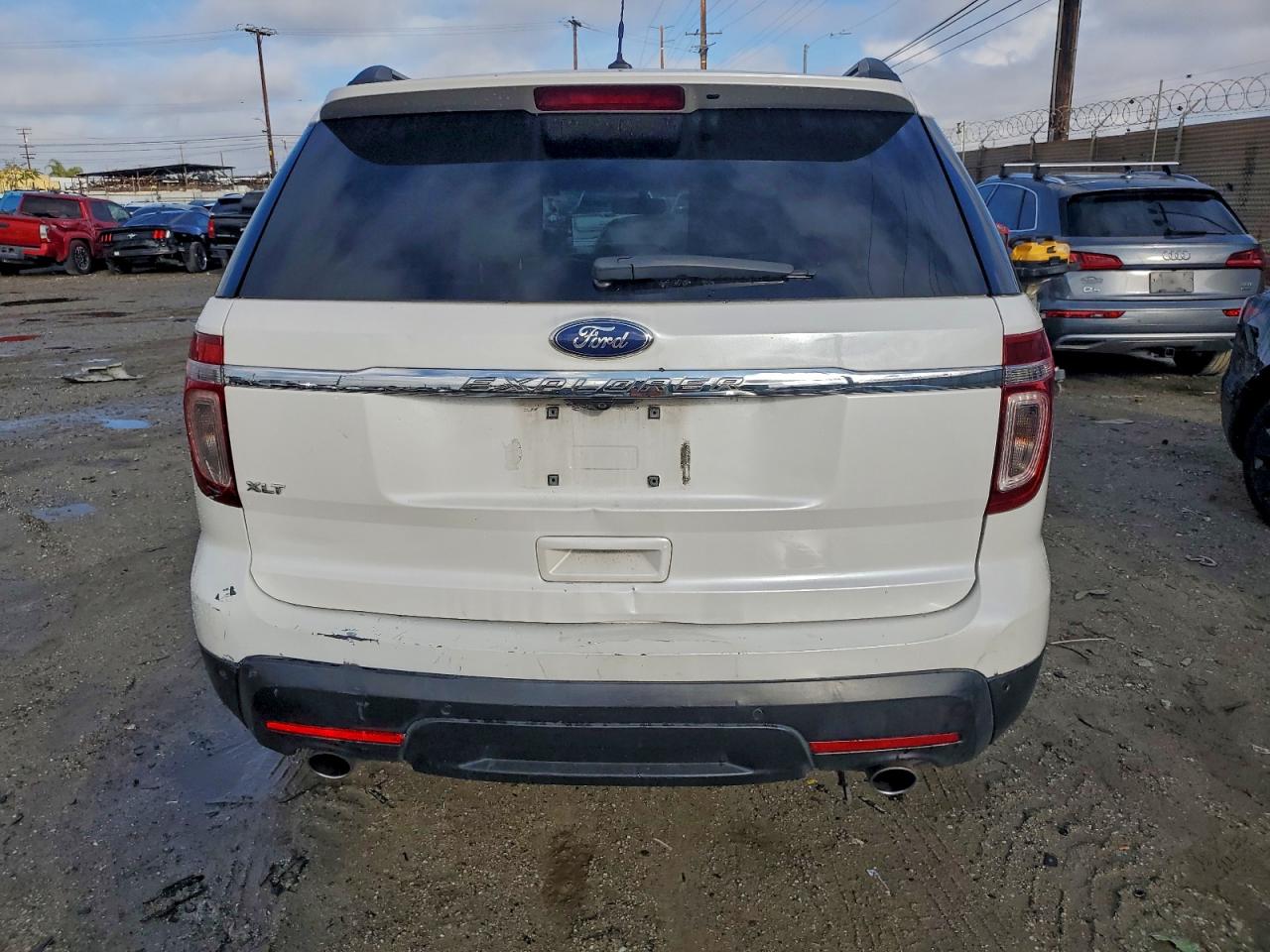 Ford Explorer Xlt Image 9