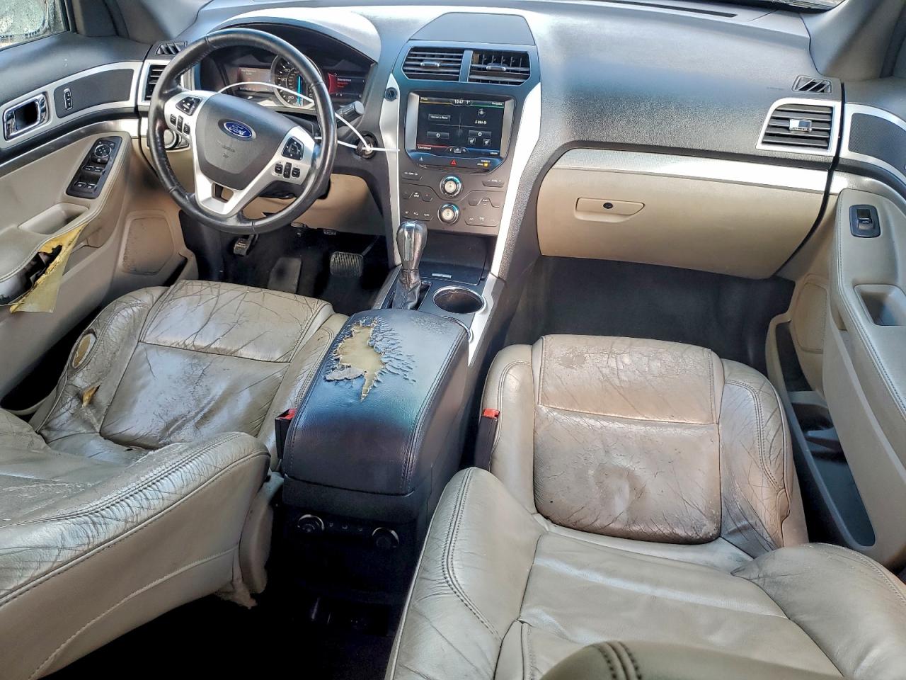 Ford Explorer Xlt Image 5