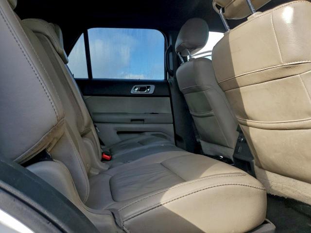 Ford Explorer Xlt Image 8