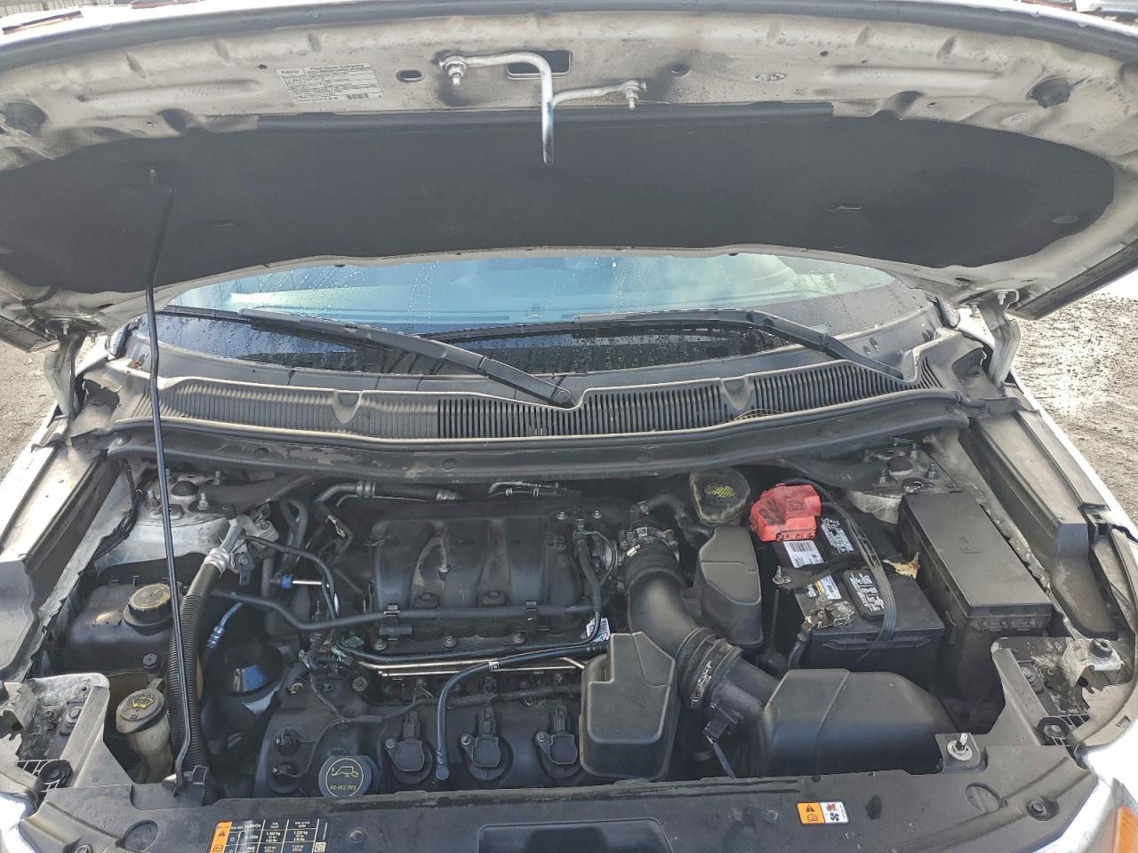 Ford Explorer Xlt Image 11