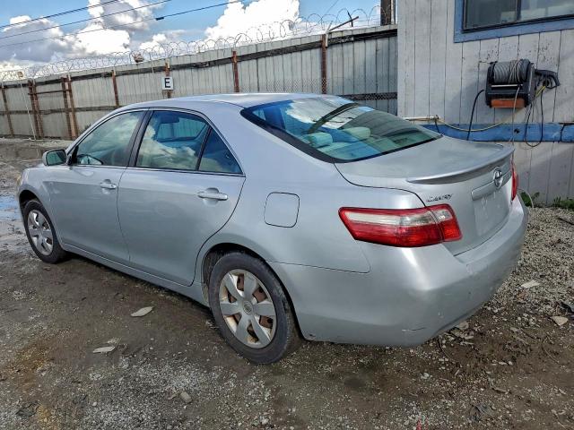 Toyota Camry Ce Image 8