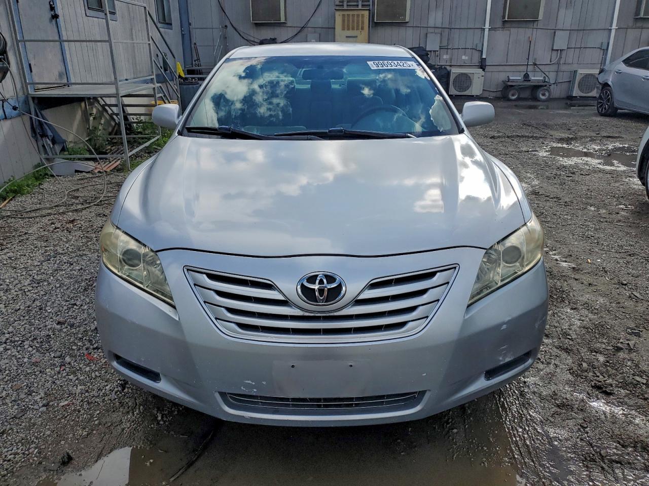 Toyota Camry Ce Image 9
