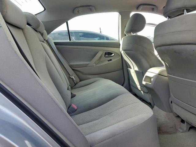 Toyota Camry Ce Image 11