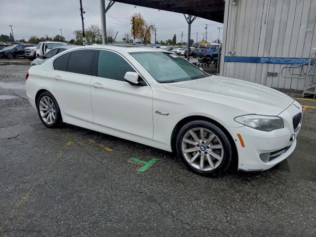 BMW 5 Series I Image 12