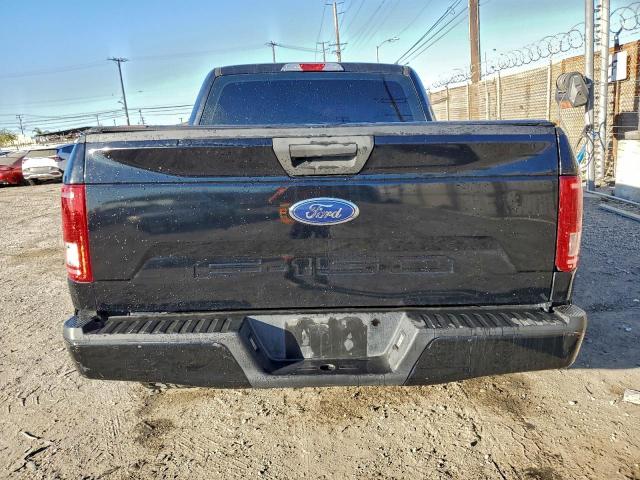 Ford F-150 Supercrew Image 3