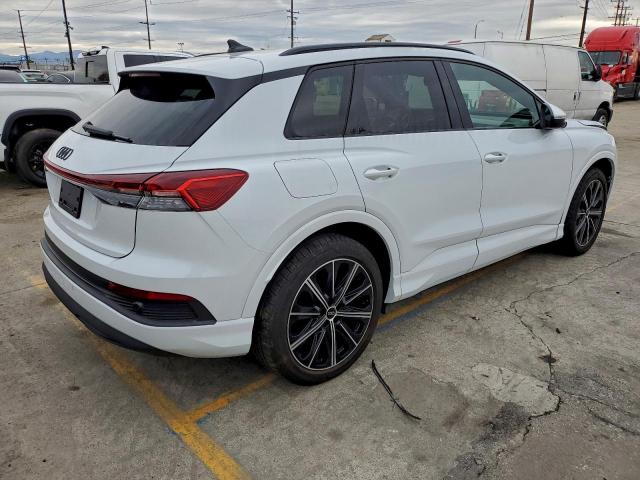 Audi Q4 Premium Plus Image 4