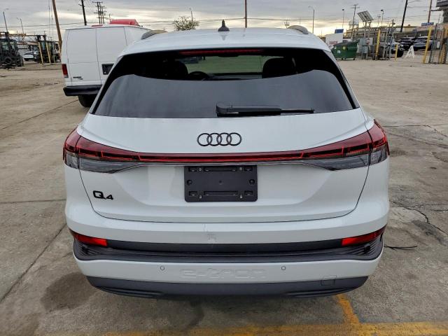 Audi Q4 Premium Plus Image 6