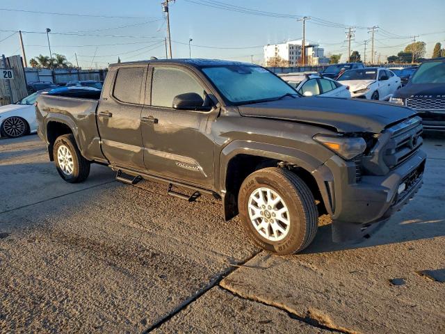 Toyota Tacoma Double Cab Image 8