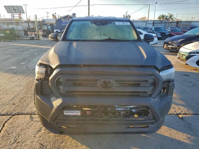 Toyota Tacoma Double Cab Image 2