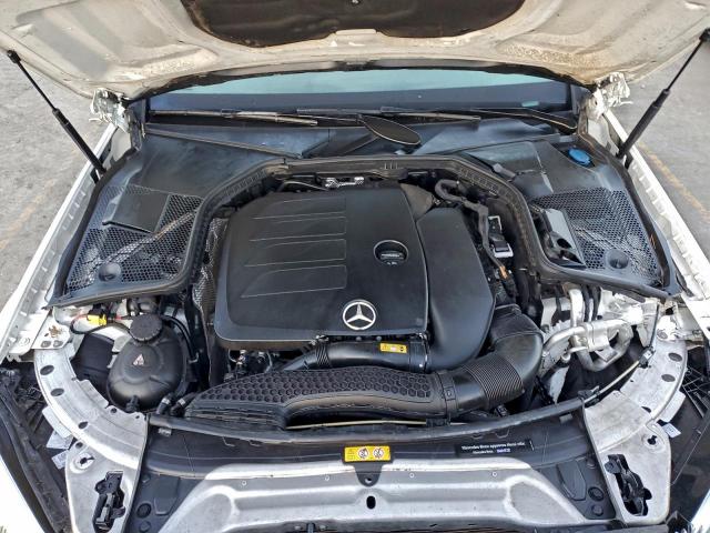 Mercedes-Benz C-Class 300 Image 11