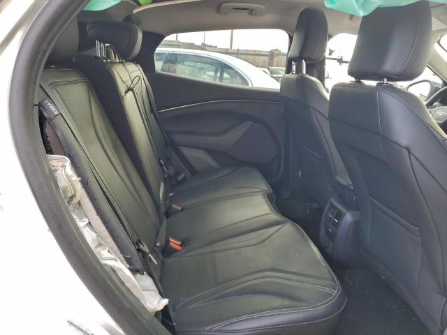 Ford Mustang Premium Image 10