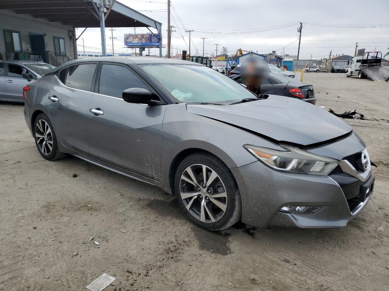 Nissan Maxima 3.5s Image 3