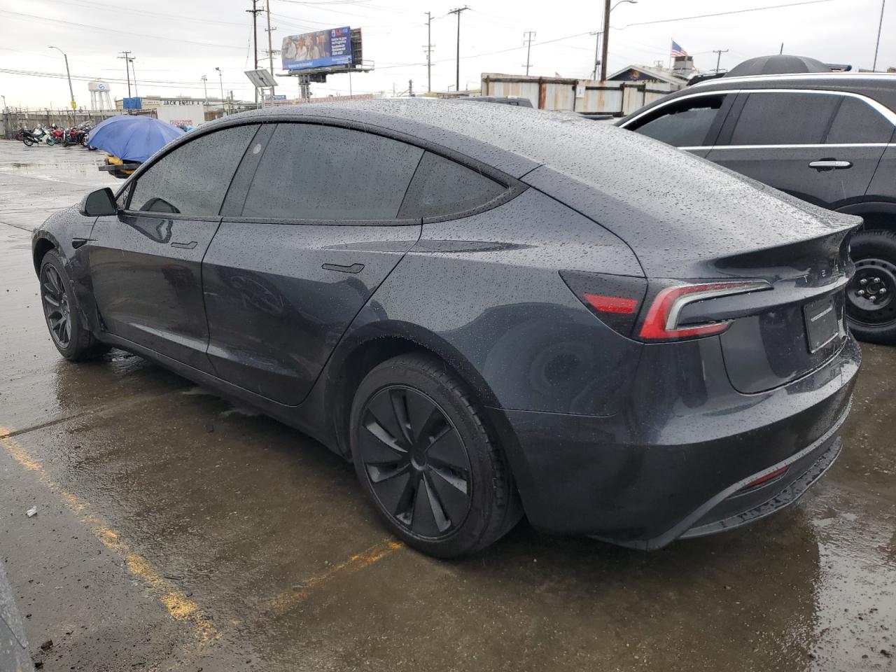 Tesla Model 3 Image 3