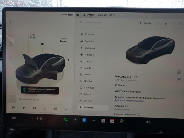 Tesla Model 3 Image 6
