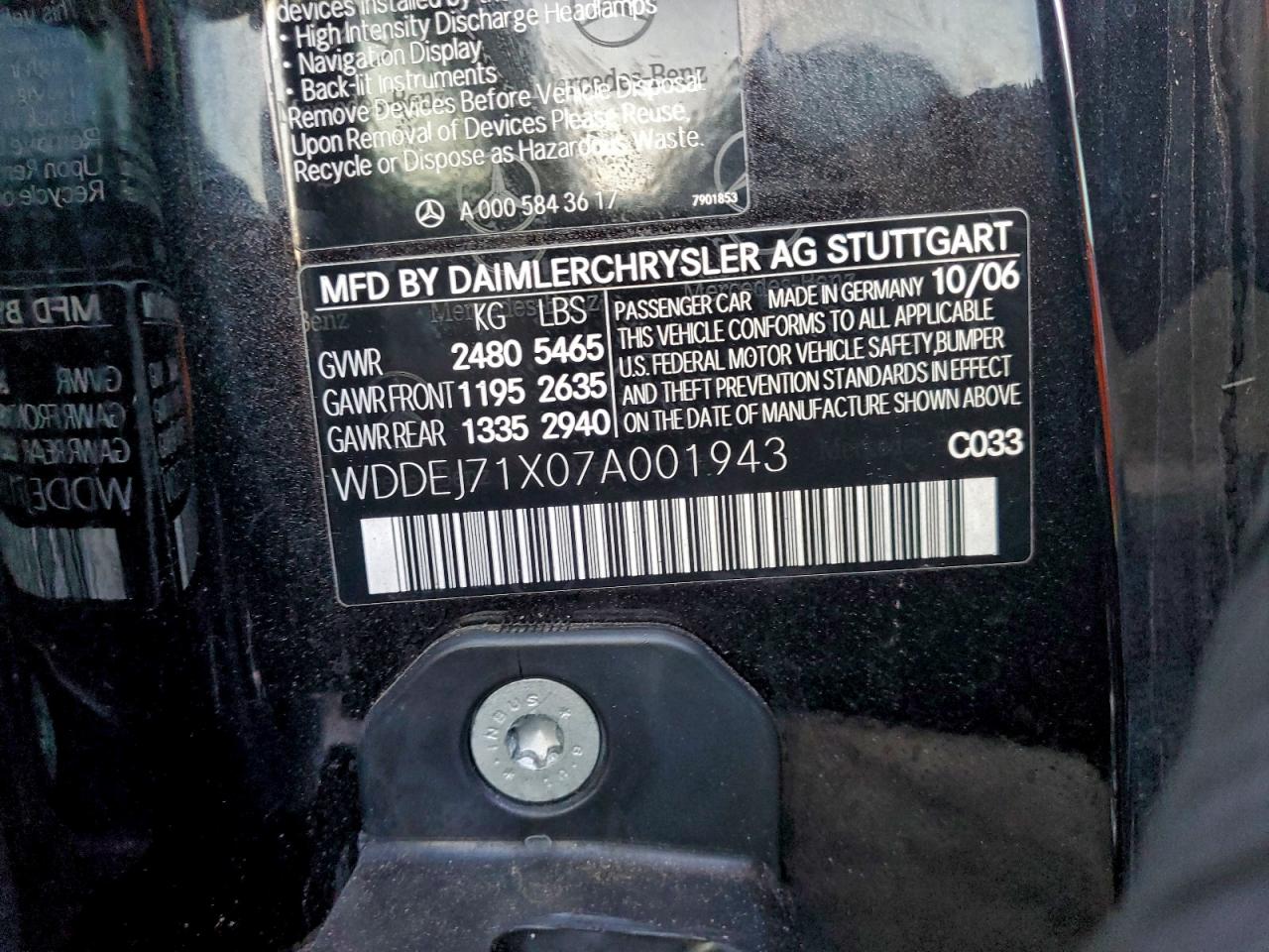 Mercedes-Benz C-Class 550 Image 11