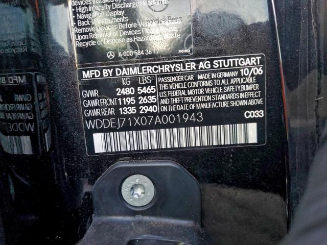 Mercedes-Benz C-Class 550 Image 11