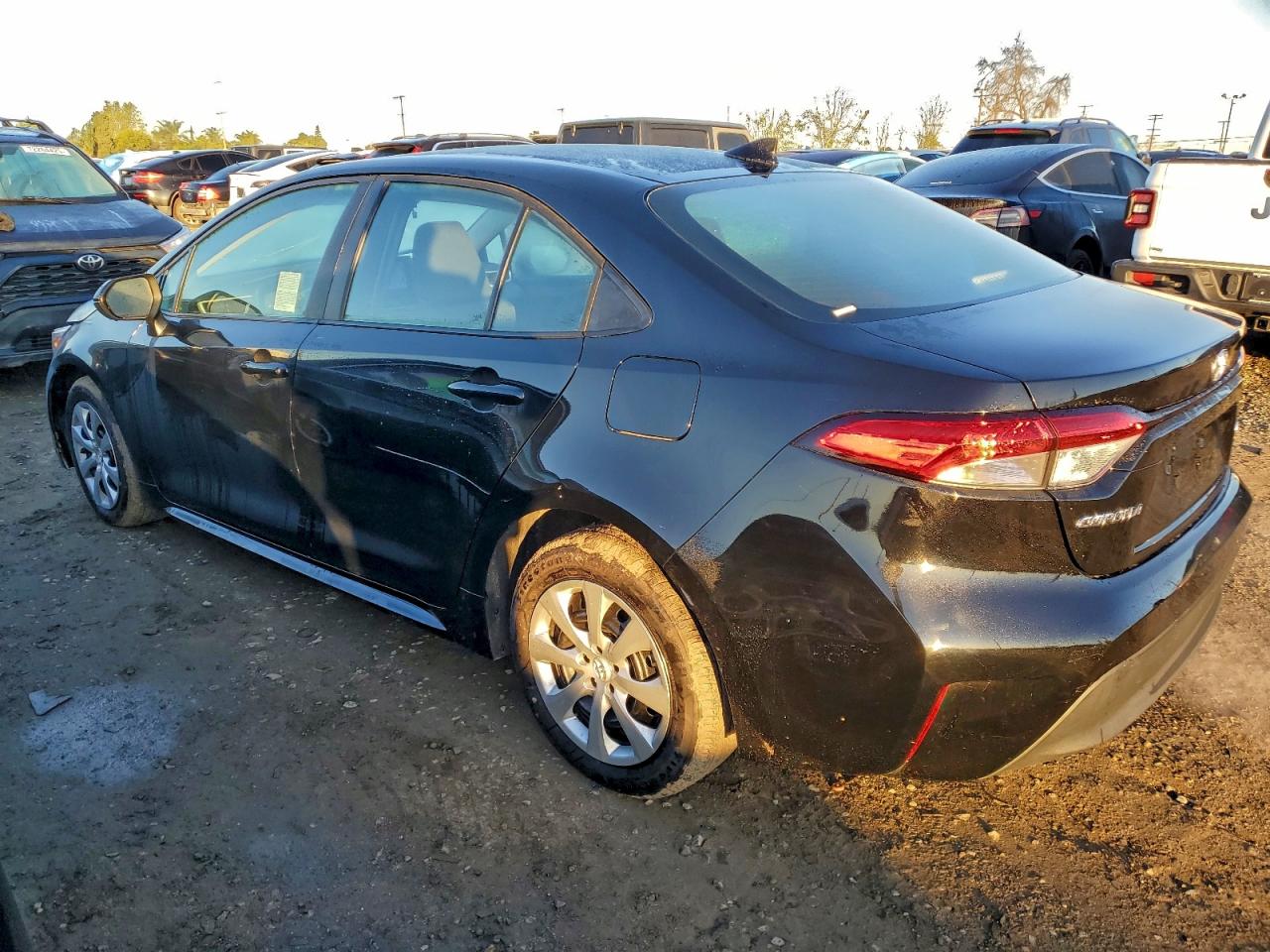 Toyota Corolla Le Image 2