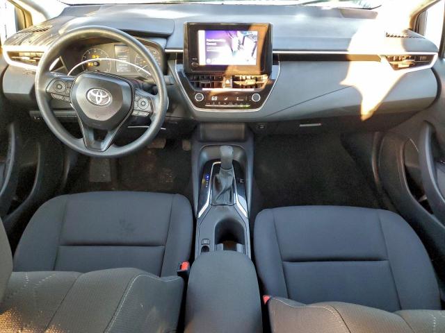 Toyota Corolla Le Image 10