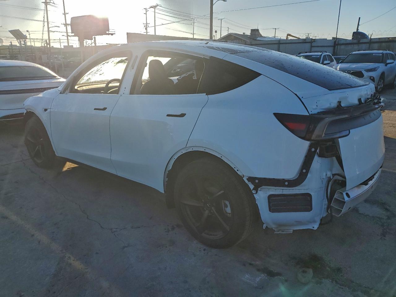 Tesla Model Y Image 2