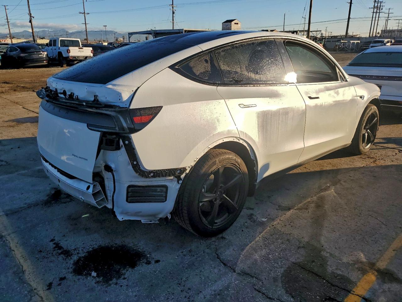 Tesla Model Y Image 12