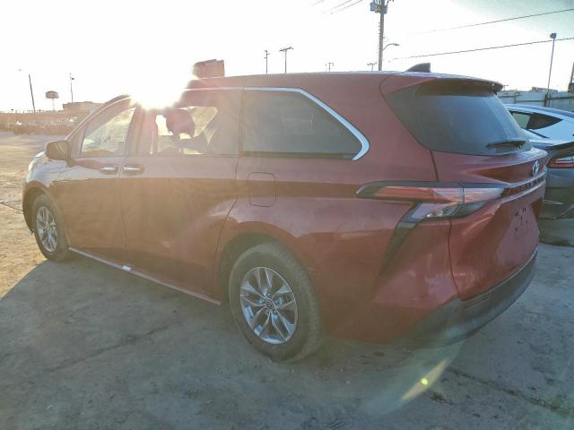 Toyota Sienna Xle Image 2