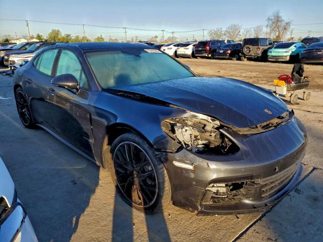 Porsche Panamera 4s Image 11