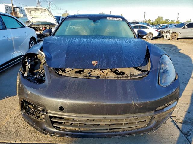 Porsche Panamera 4s Image 9