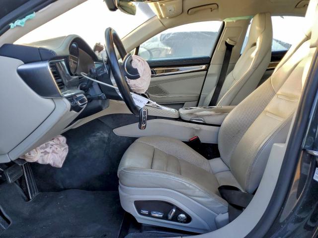 Porsche Panamera 4s Image 8