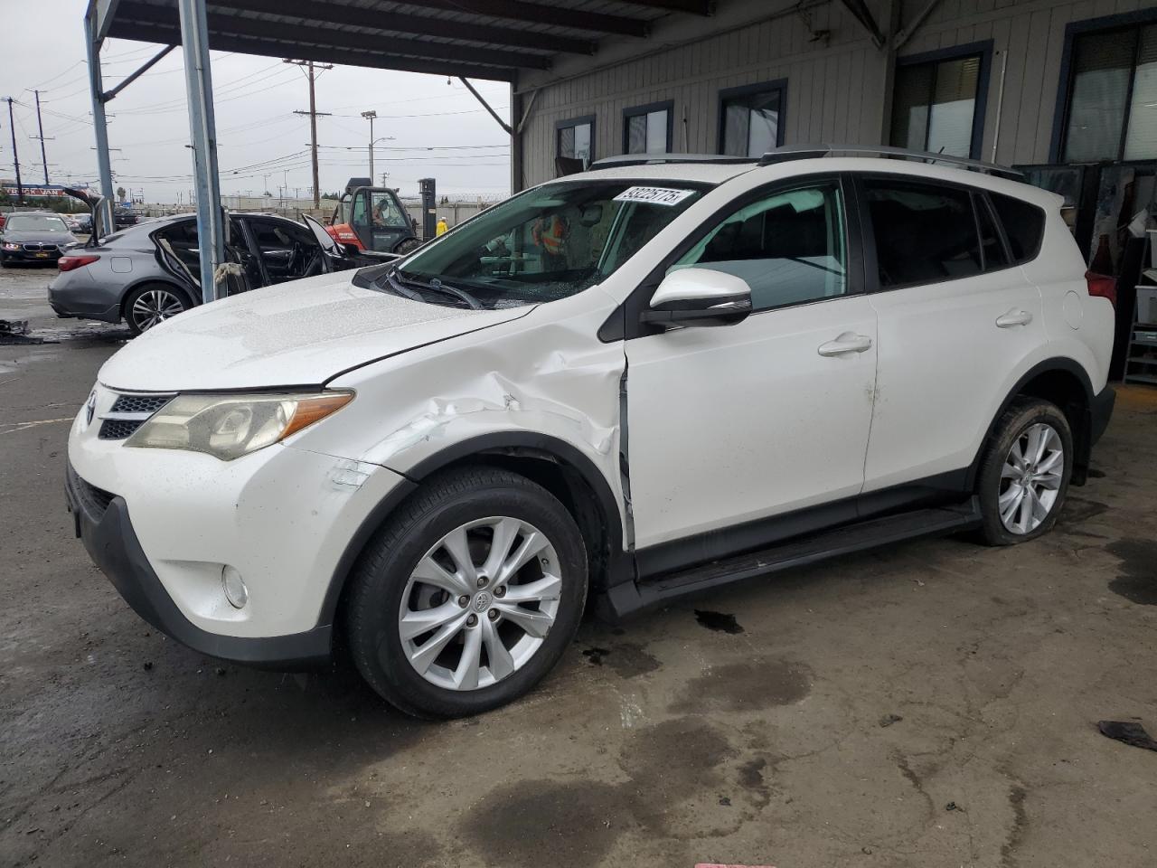 Toyota RAV4 Limited Image 1