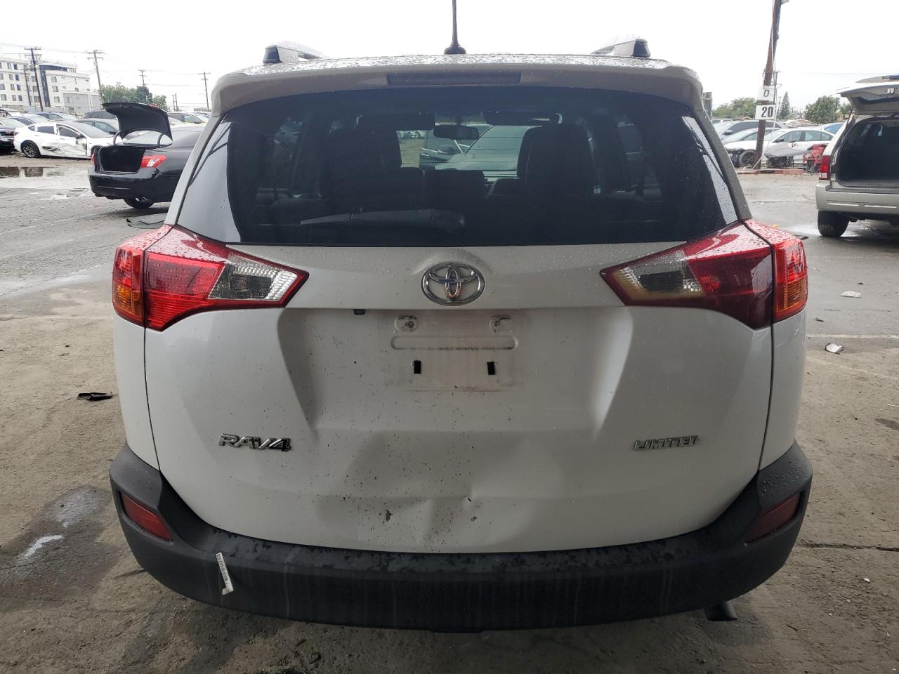 Toyota RAV4 Limited Image 4