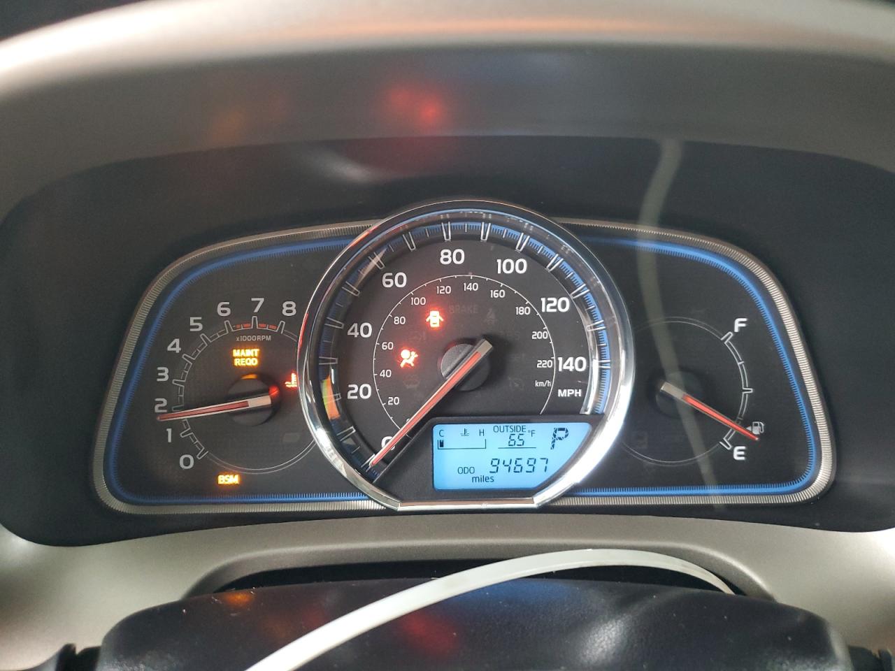 Toyota RAV4 Limited Image 12