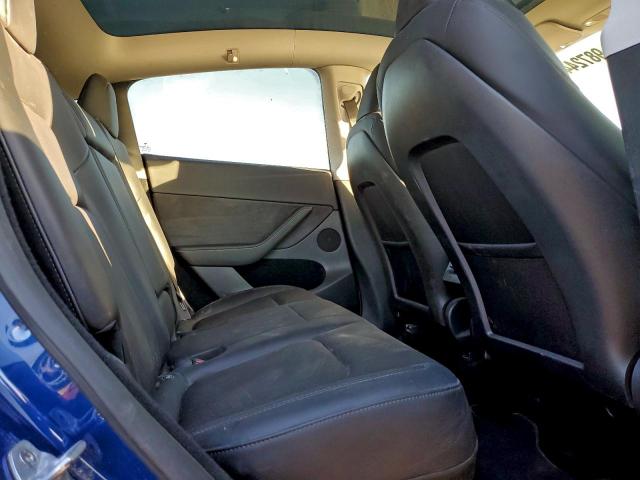 Tesla Model Y Image 12