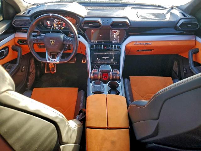 Lamborghini Urus Image 7
