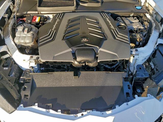 Lamborghini Urus Image 12