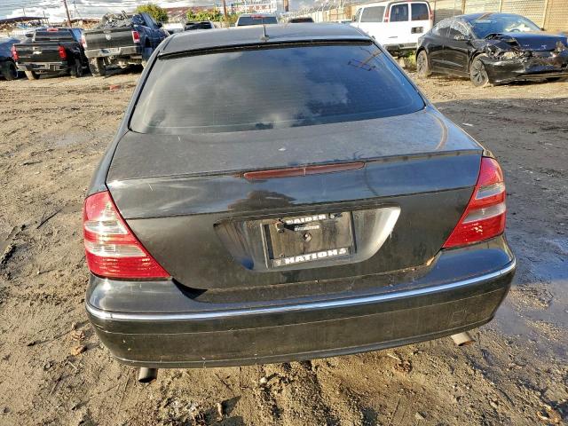 Mercedes-Benz E-Class 320 Image 10