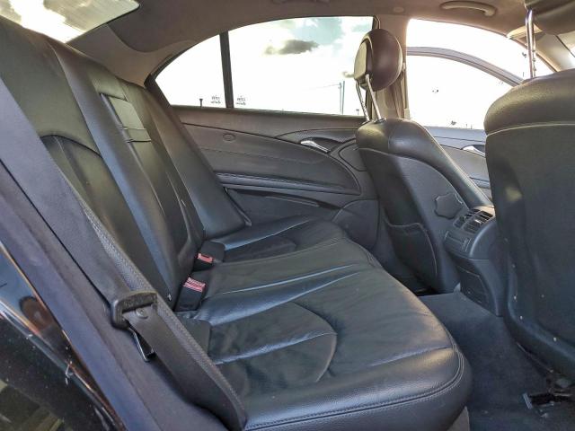 Mercedes-Benz E-Class 320 Image 5