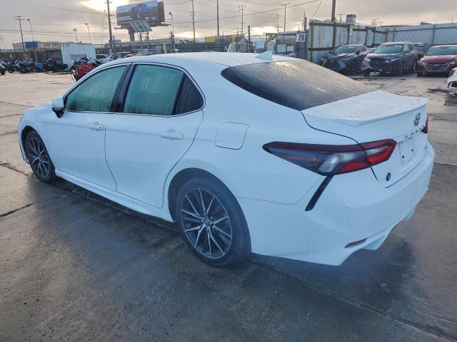 Toyota Camry Se Image 2