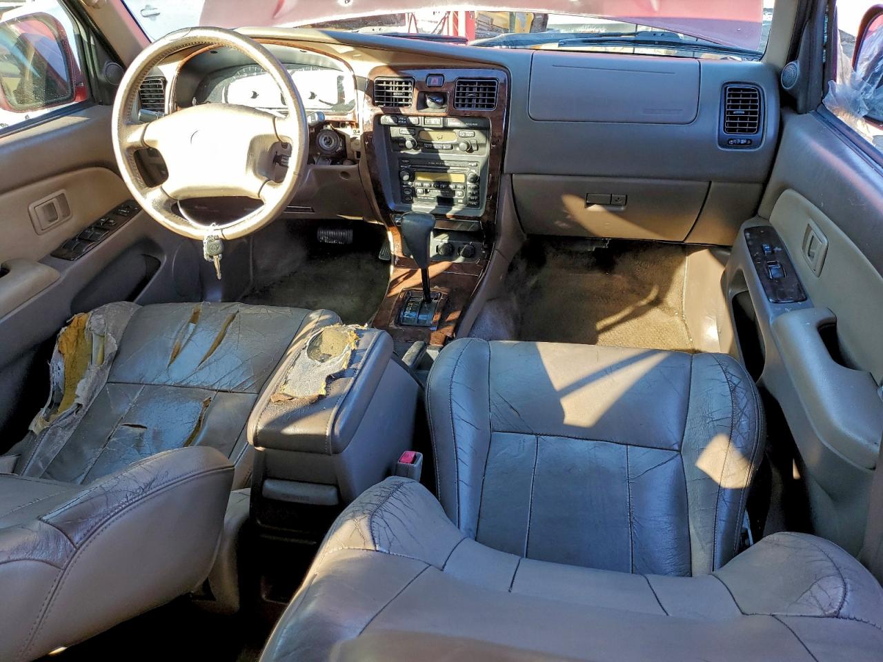 Toyota 4Runner Limited Image 5