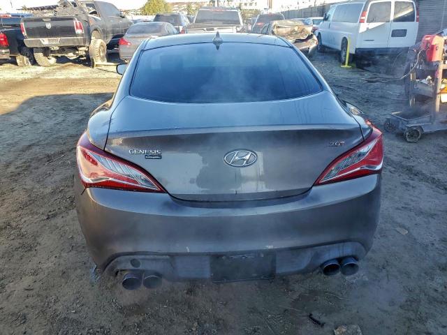 Hyundai Genesis 2.0t Image 11