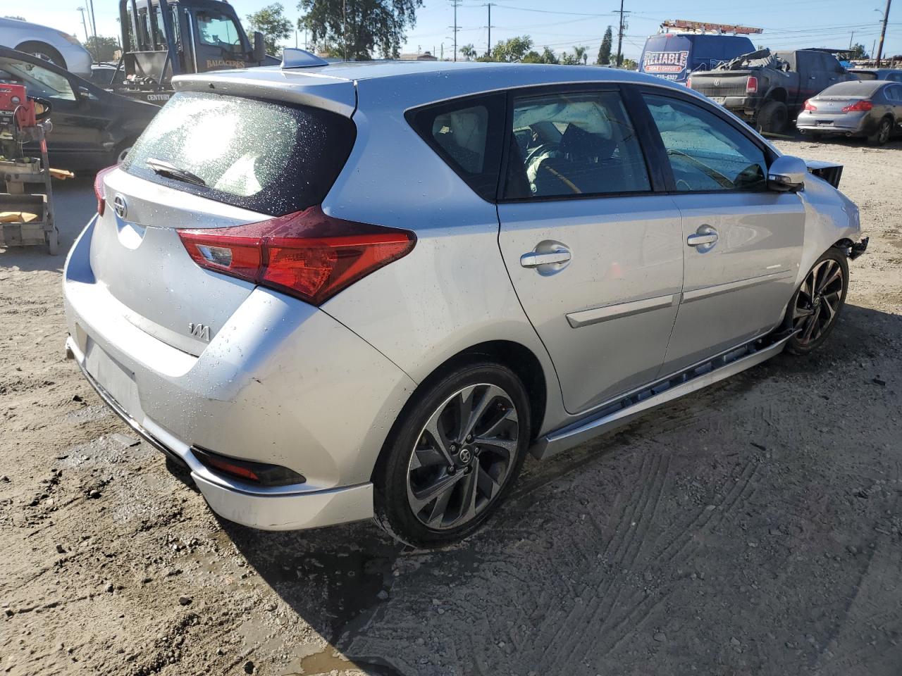 Toyota Scion Image 4