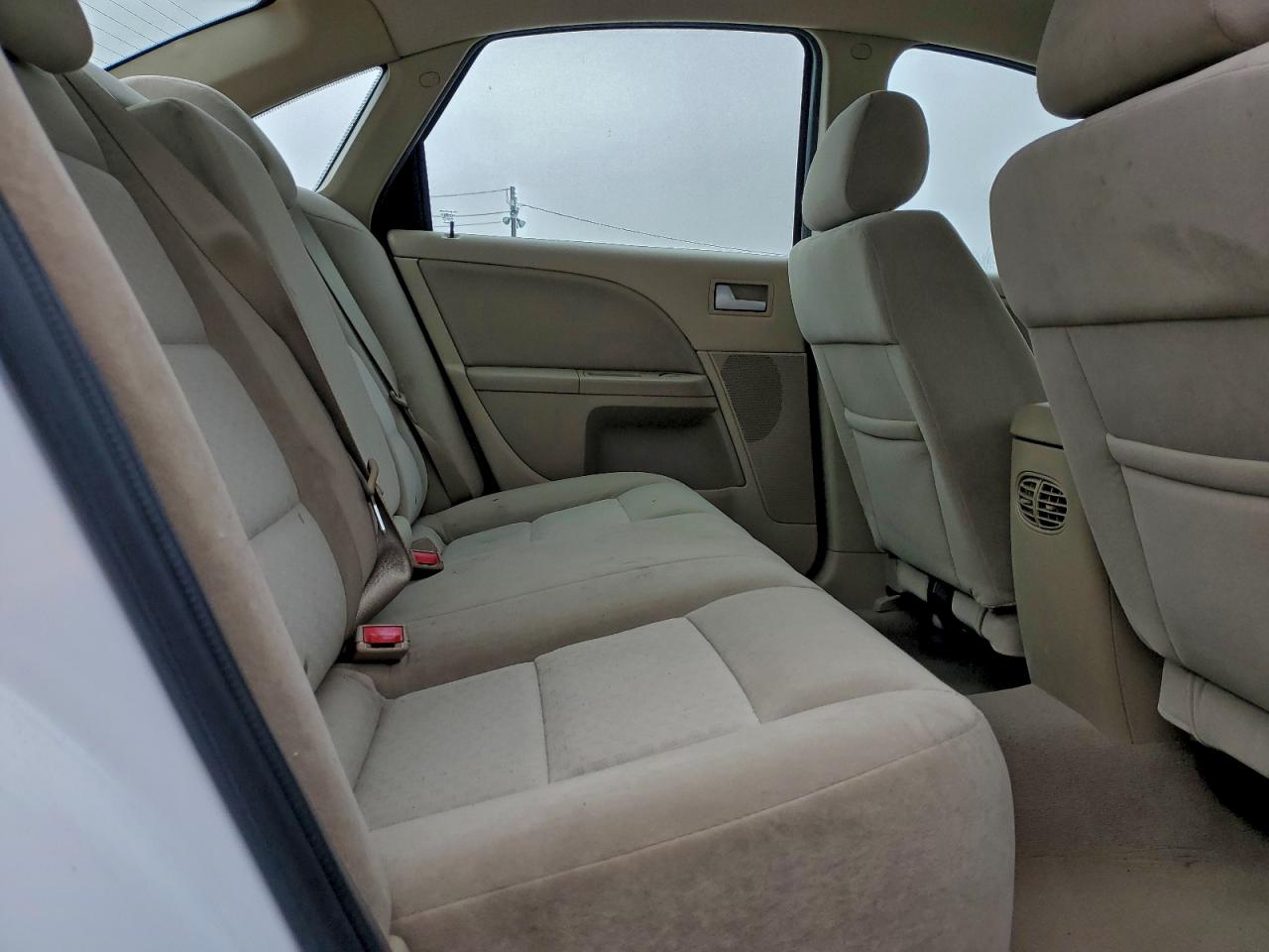 Ford 500 Sel Image 11