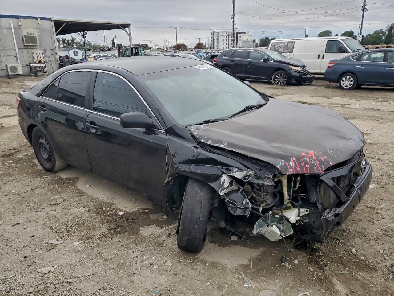 Toyota Camry Base Image 2