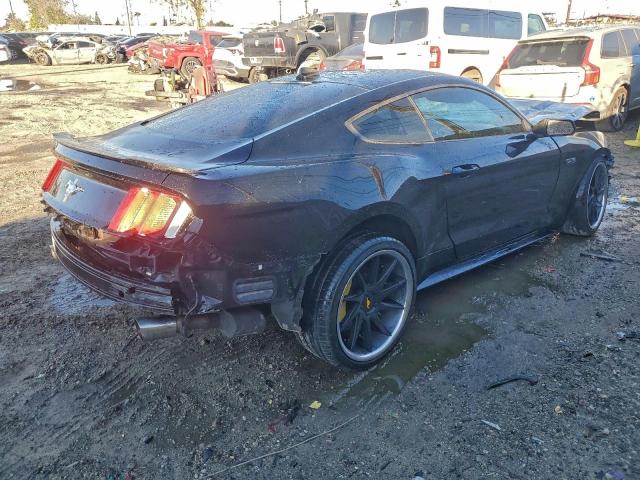 Ford Mustang Image 6