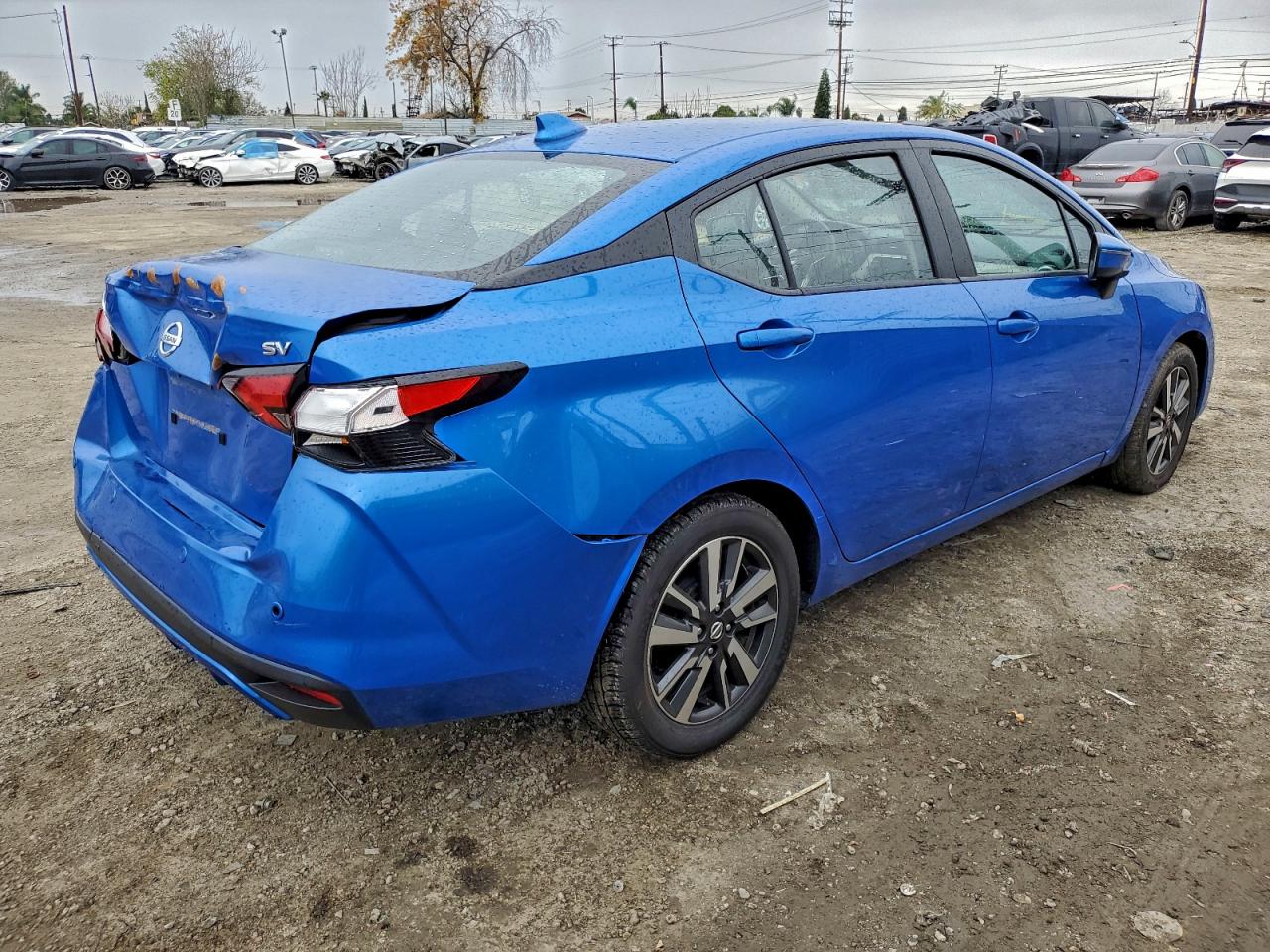 Nissan Versa Sv Image 9