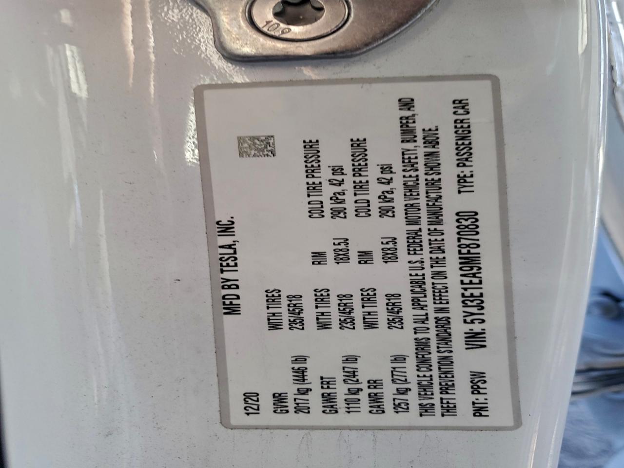 Tesla Model 3 Image 9