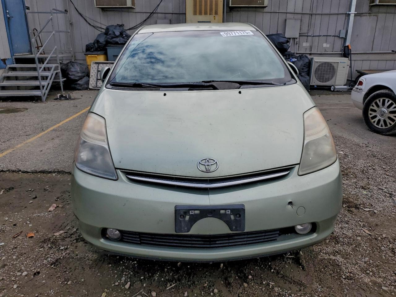 Toyota Prius Image 12
